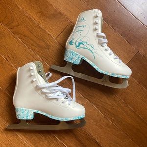 American Figure Skates